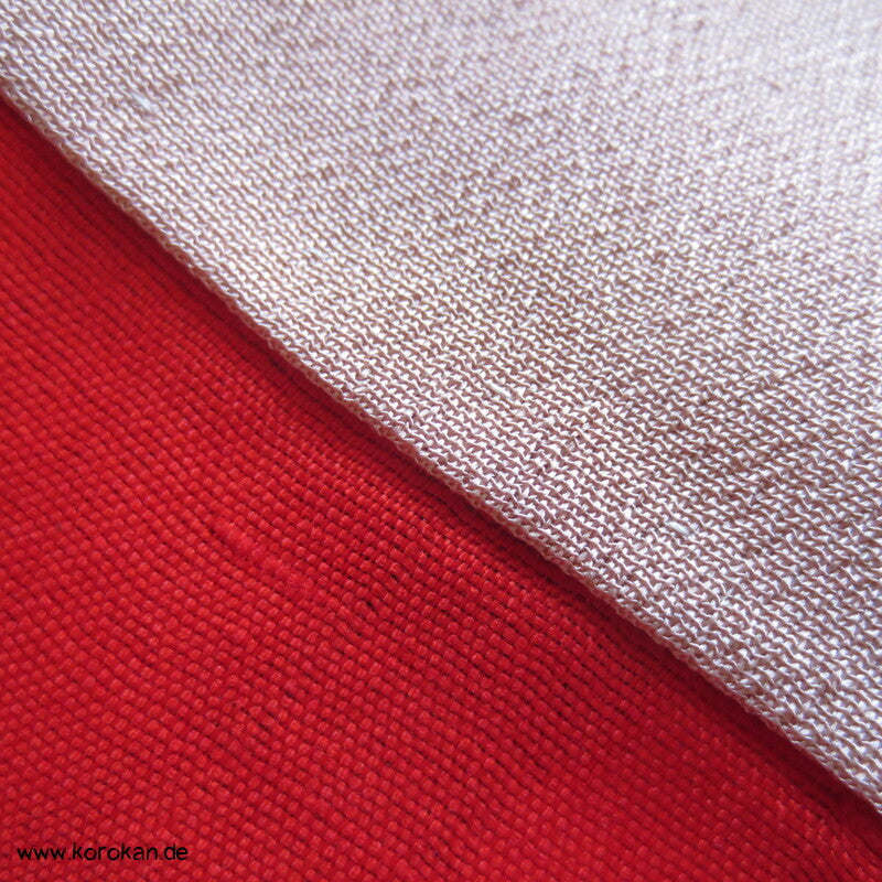 geometrischer antiker Seidencrepe Komon Kimono, rotes Futter