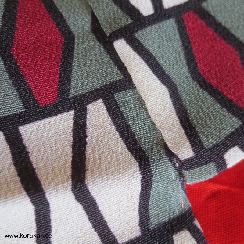 geometrischer antiker Seidencrepe Komon Kimono, rotes Futter