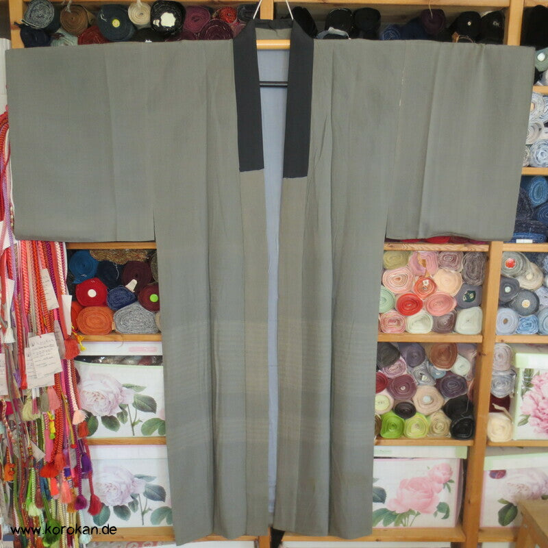 alte Kiefer vorm Mond, Nachtgeschichten Juban Unter Kimono