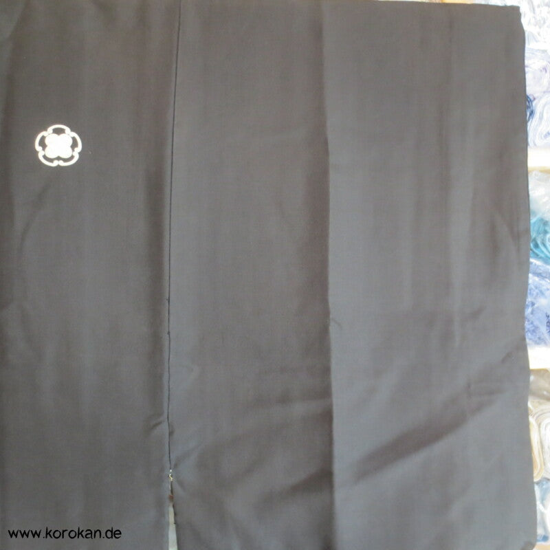 Montsuki - schwarzer Habutai Seiden Kimono, 5 Mon