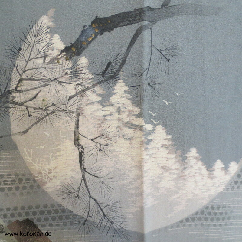 alte Kiefer vorm Mond, Nachtgeschichten Juban Unter Kimono