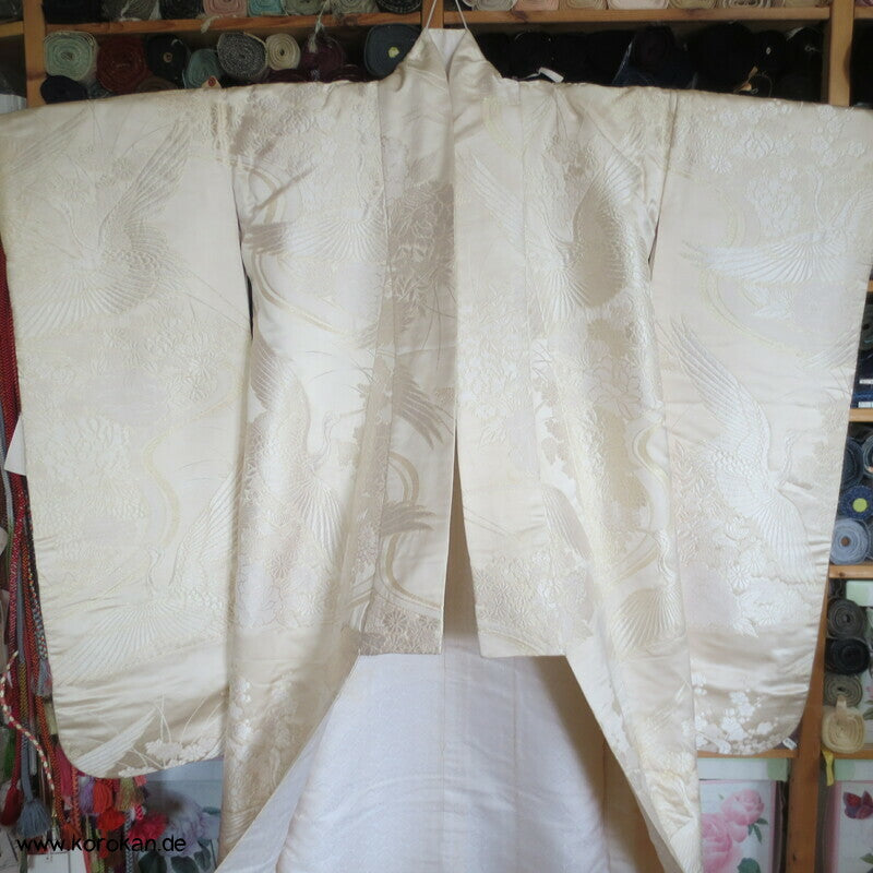gewebte Kraniche und Päonien Seidenbrokat Uchikake - Kimono Hochzeitsmantel