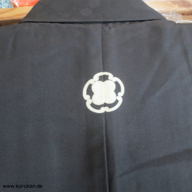 Montsuki - schwarzer Habutai Seiden Kimono, 5 Mon