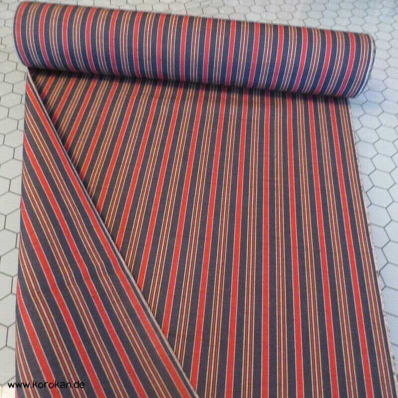 gestreifte Tsumugi Seide für Kimono oder Hakama