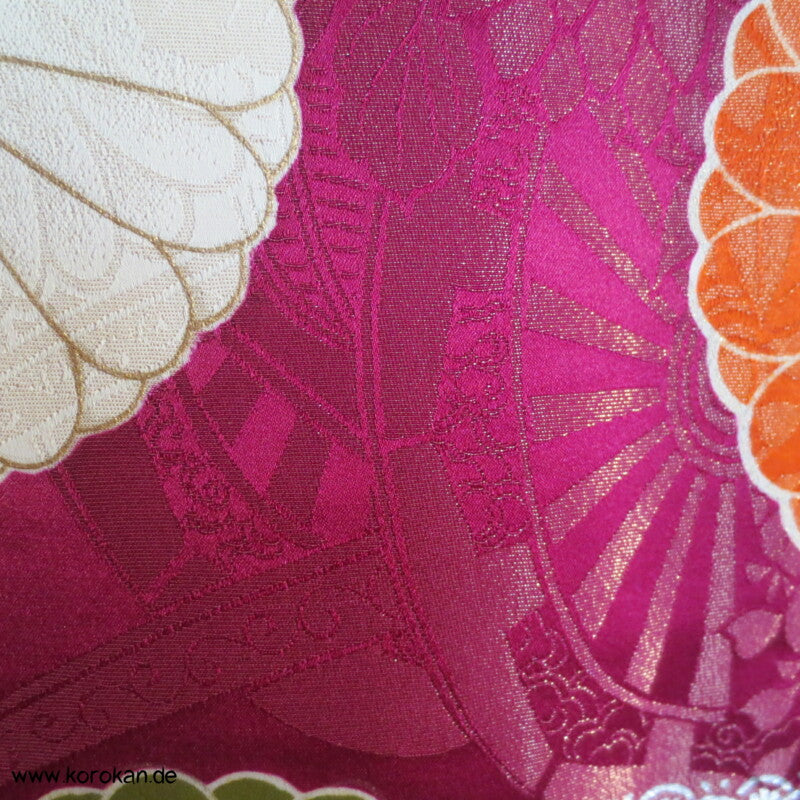 kaiserliche Chrysanthemen Seidendamast Furisode Kimono