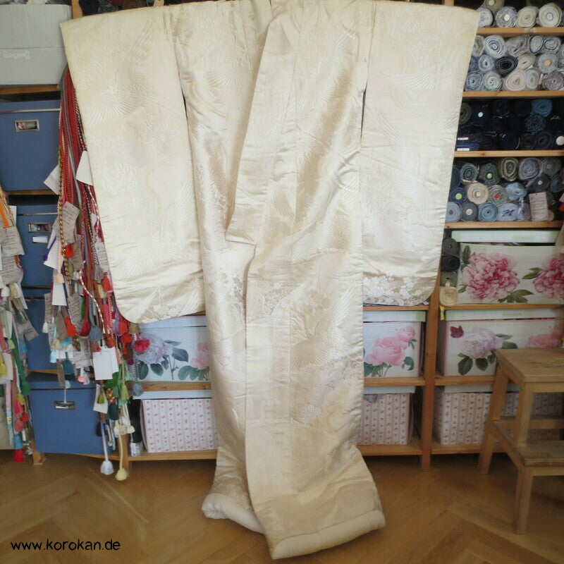 gewebte Kraniche und Päonien Seidenbrokat Uchikake - Kimono Hochzeitsmantel