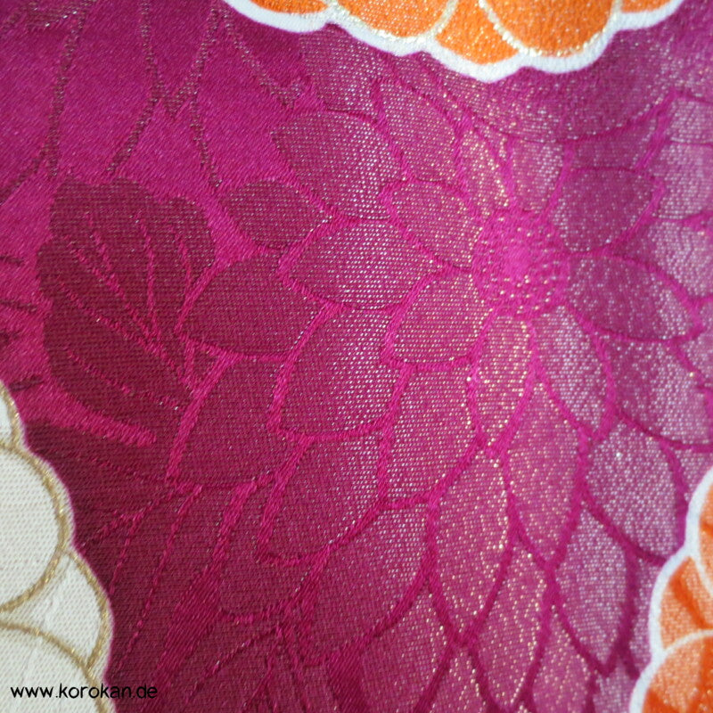 kaiserliche Chrysanthemen Seidendamast Furisode Kimono