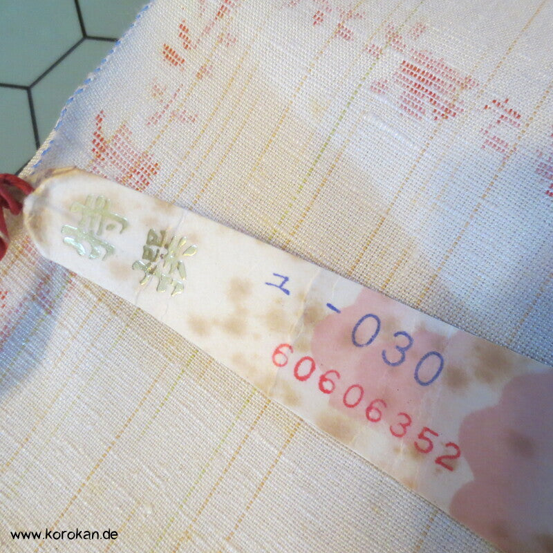 Blüten Rechteckgitter Kasuri Tsumugi Kimono Seide, originalgerollt