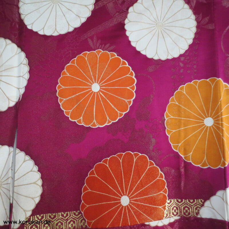 kaiserliche Chrysanthemen Seidendamast Furisode Kimono