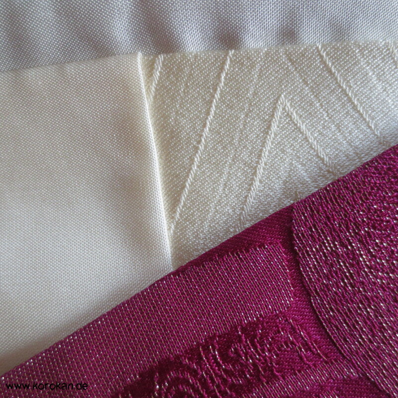 kaiserliche Chrysanthemen Seidendamast Furisode Kimono