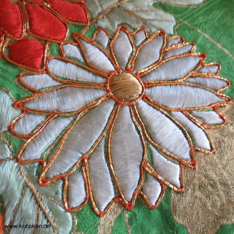 Golddruck und -stickerei Seidendamast Furisode Kimono