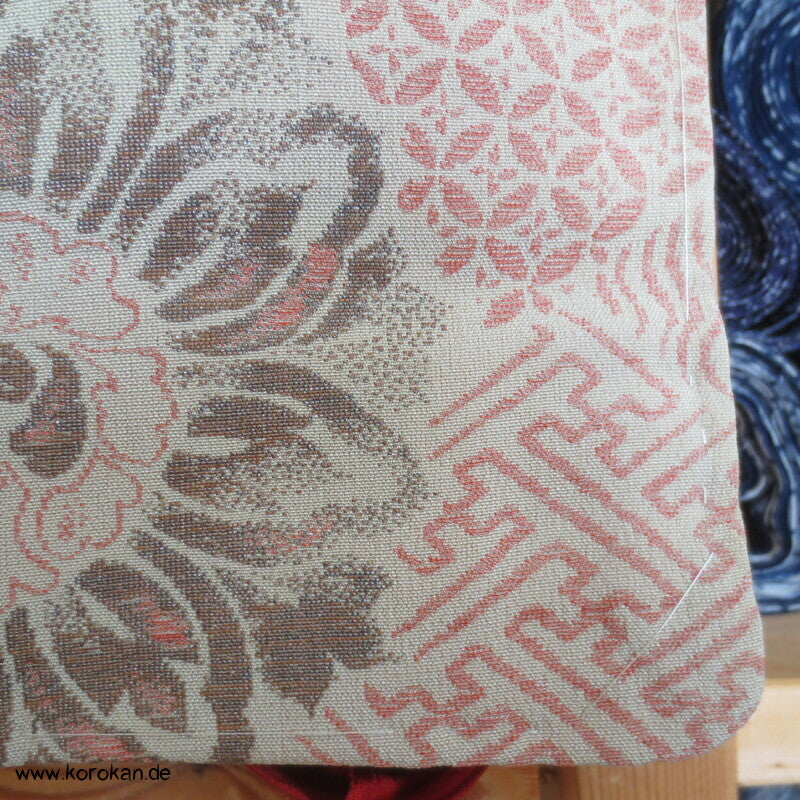 Kiribame und Blumen Brokat Haori