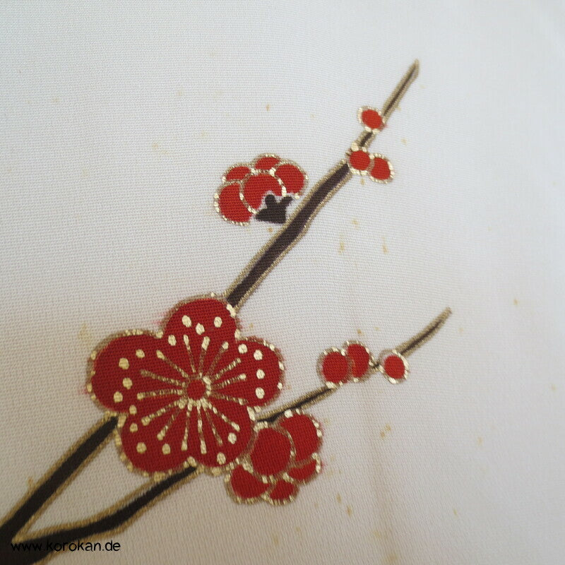 Ume Zweige, Goldflecken Homongi Kimono