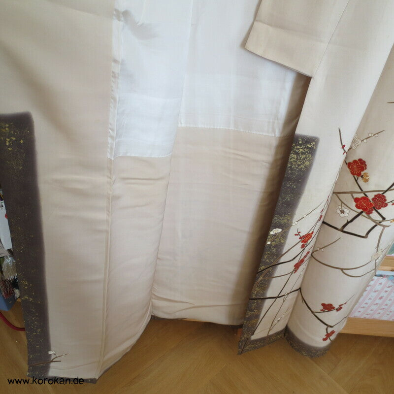 Ume Zweige, Goldflecken Homongi Kimono