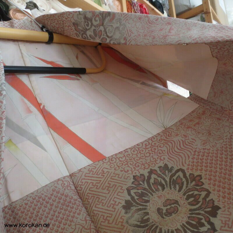 Kiribame und Blumen Brokat Haori