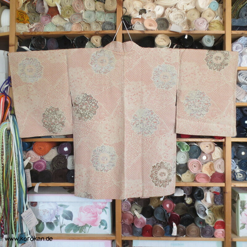 Kiribame und Blumen Brokat Haori