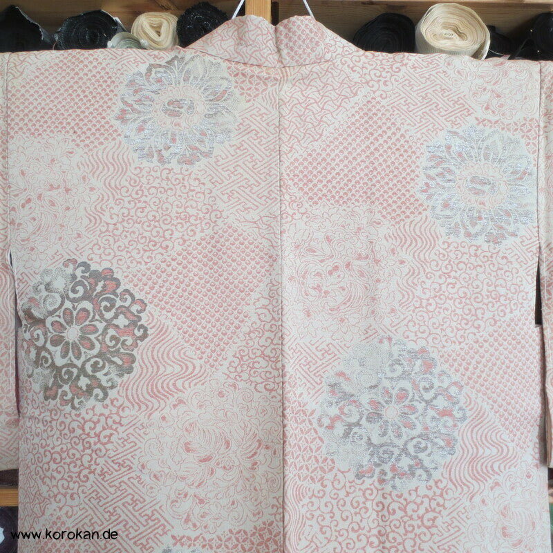 Kiribame und Blumen Brokat Haori