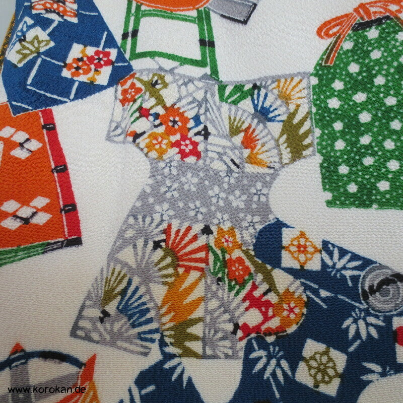 Schönheitsutensilien, Spiegel, Schere, Papier Seidencrepe Komon Kimono