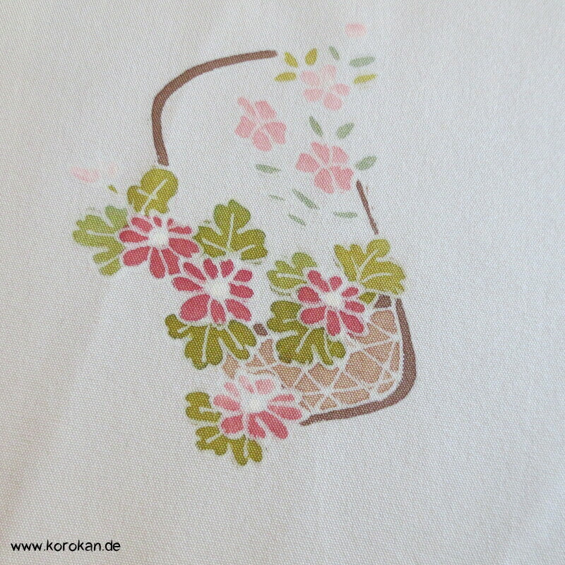 Blümchen auf blassrosa Juban Kimono Seiden Karieba