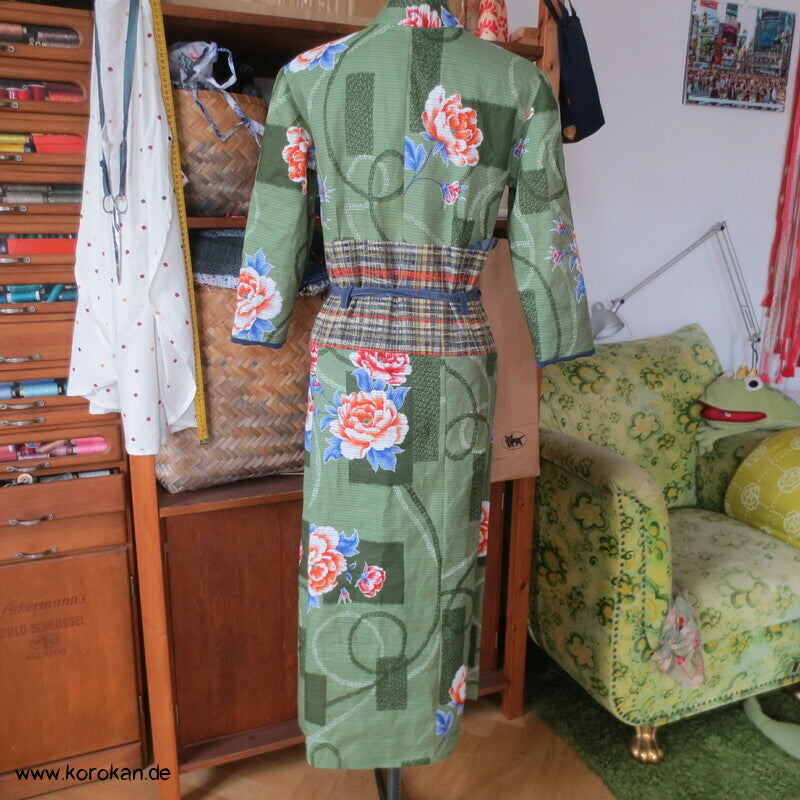 Kimono Kleid aus Yukata Baumwolle, Obi, Päonien, Gr. S