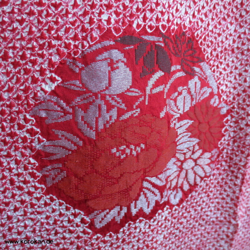 Full Shibori Haori mit Urushi Elementen Blüten auf Seidendamast