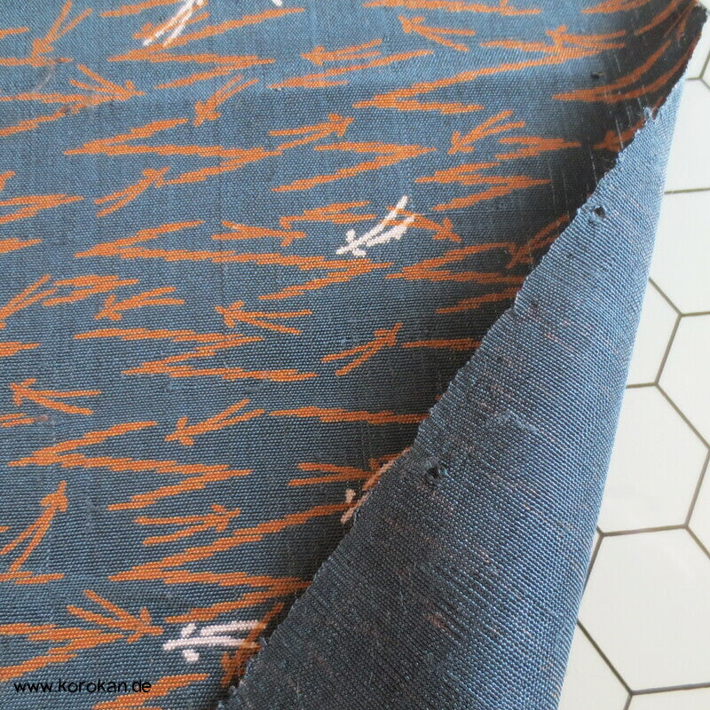 Kiefernnadeln Druck Tsumugi Kimono Seide