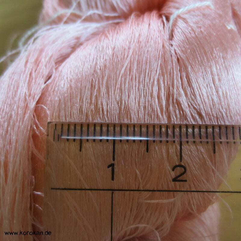 altrosa blush Seidengarn zum Weben aus japanischer Obi Werkstatt