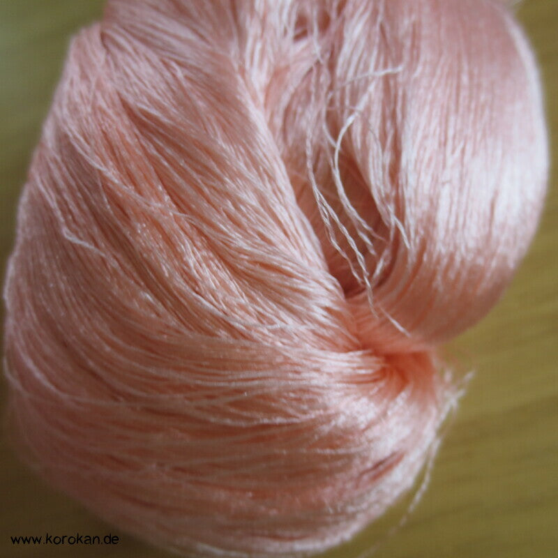 altrosa blush Seidengarn zum Weben aus japanischer Obi Werkstatt