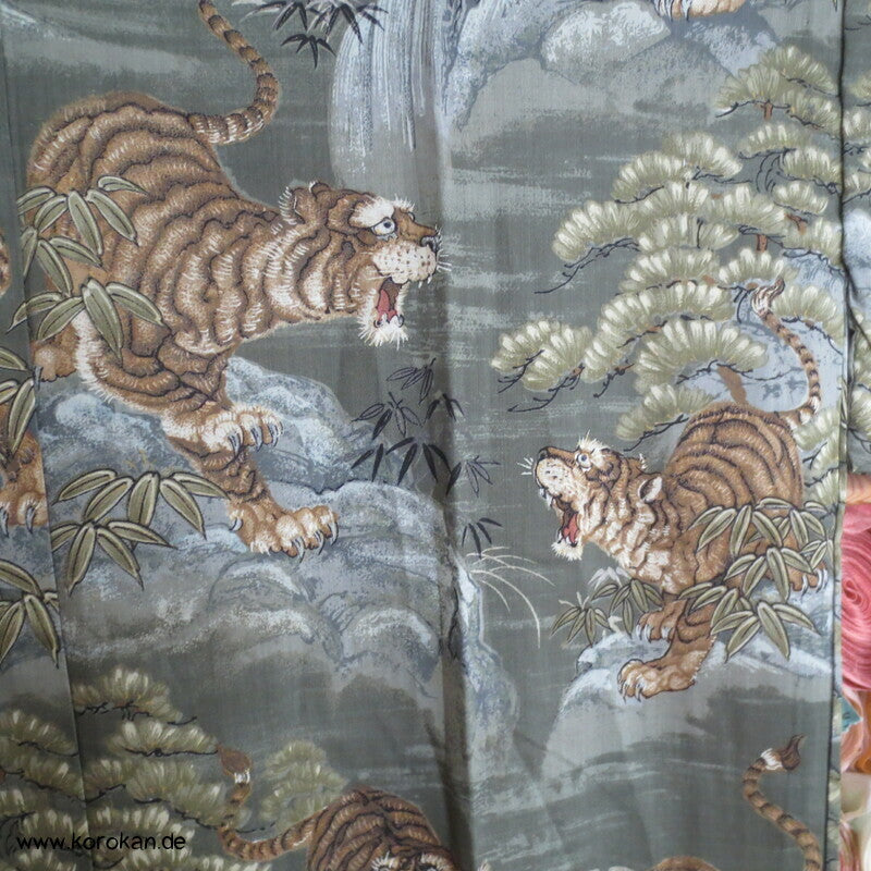 maunzende junge Tiger Juban Unterkimono Wollmuslin