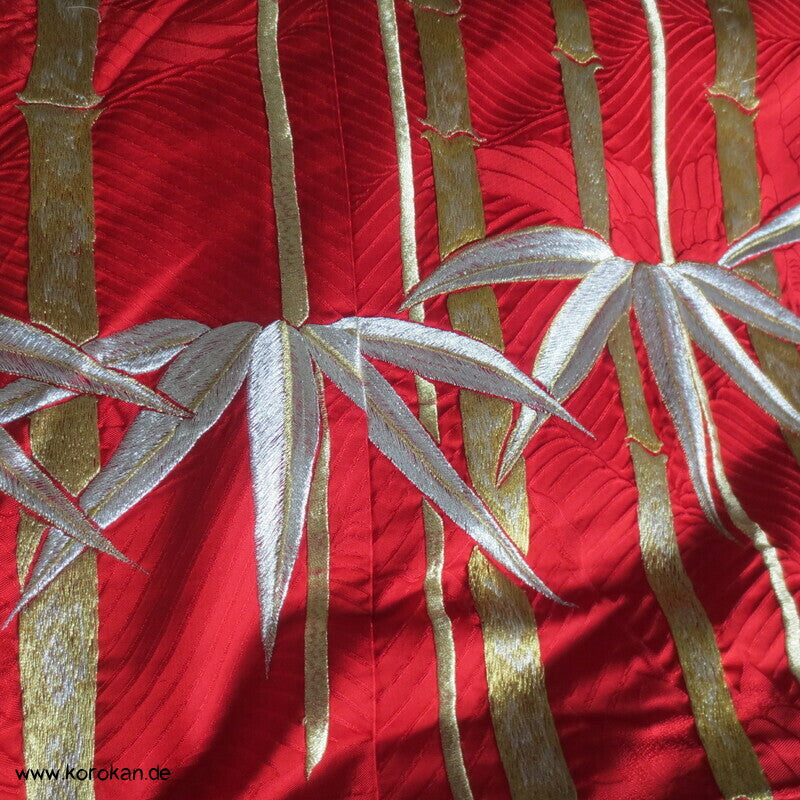 Uchikake - Kimono Hochzeitsmantel, Bambus Stickerei auf Kranich Seidendamast