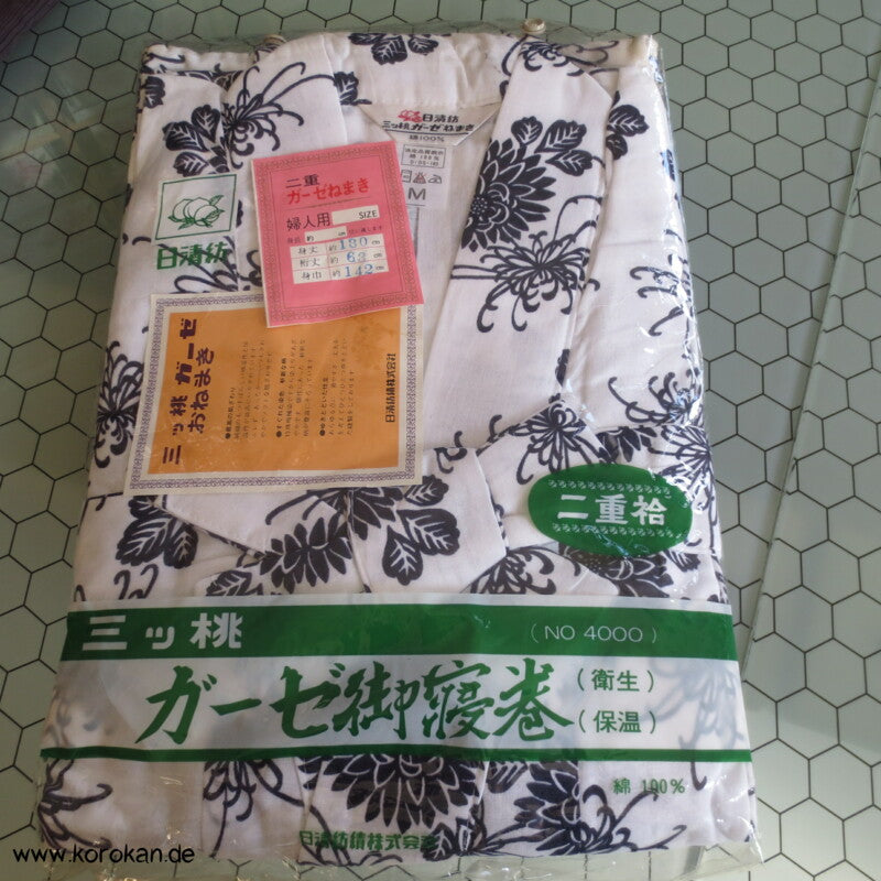 Kiku Nemaki - Kimono zum Schlafen