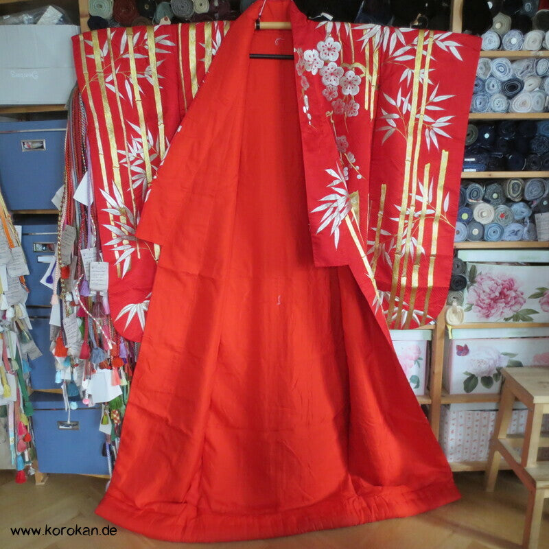 Uchikake - Kimono Hochzeitsmantel, Bambus Stickerei auf Kranich Seidendamast