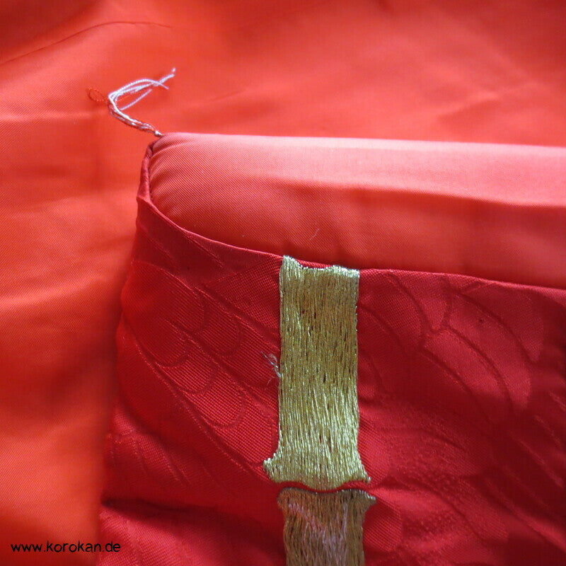 Uchikake - Kimono Hochzeitsmantel, Bambus Stickerei auf Kranich Seidendamast