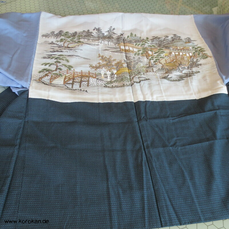 Kimono und Haori Set in blau schwarzer Kasuri Tsumugi Seide, Haus am Wasser