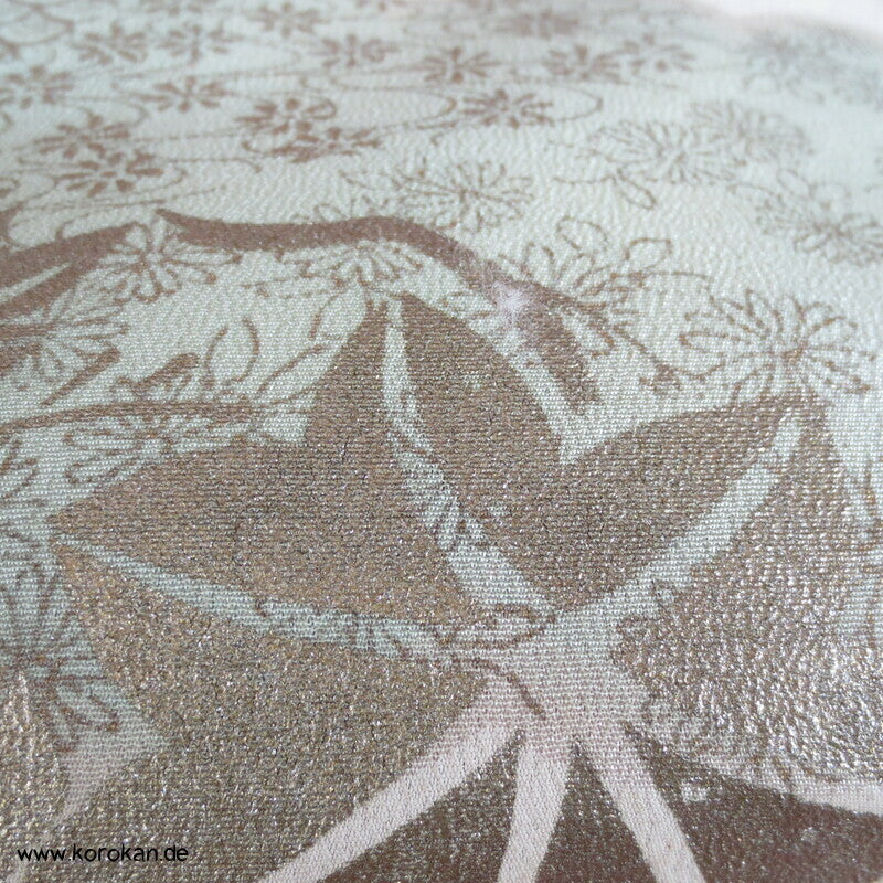 Wolken mit Gold und Silberdruck Kimono Seide, aufgetrennt