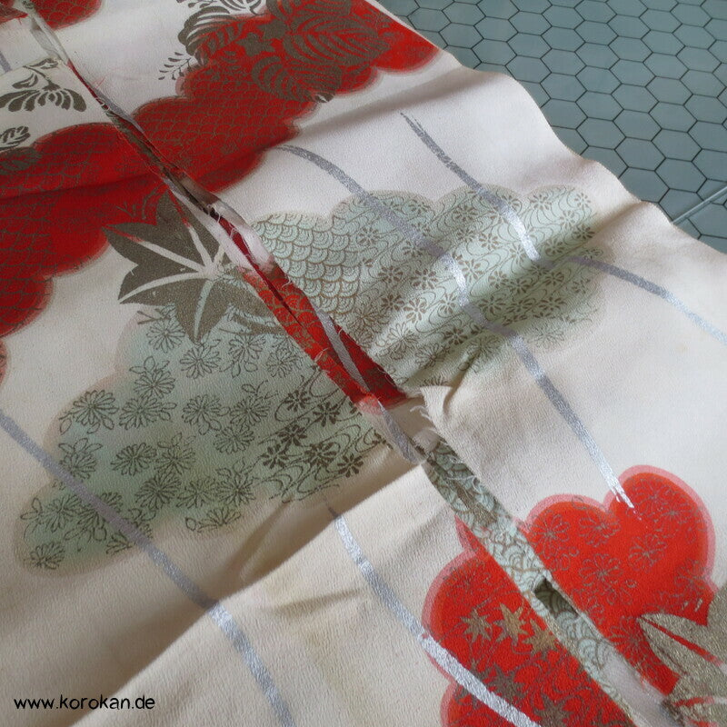 Wolken mit Gold und Silberdruck Kimono Seide, aufgetrennt