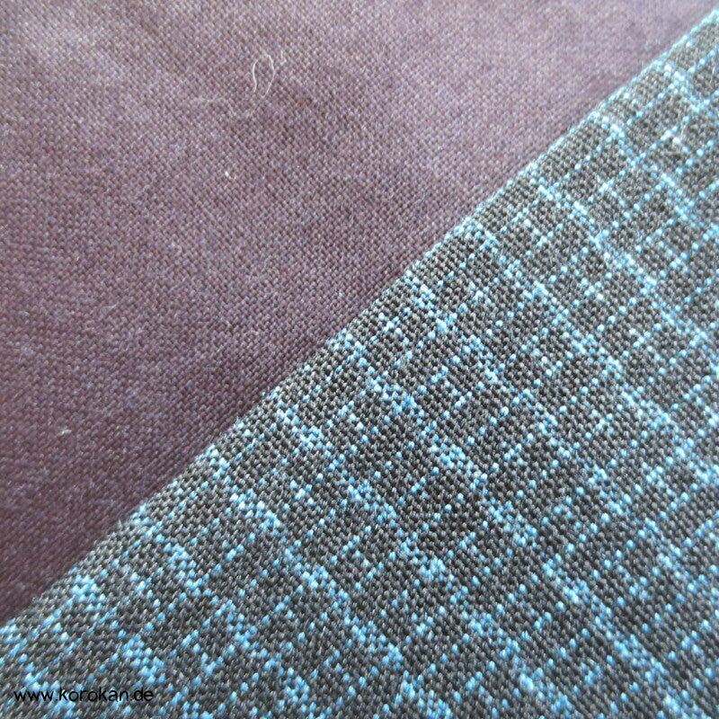 Kimono und Haori Set in blau schwarzer Kasuri Tsumugi Seide, Haus am Wasser