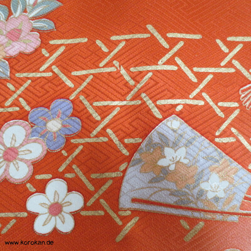 Blumen auf Bambusgittern Rinzu Seiden Damast Furisode