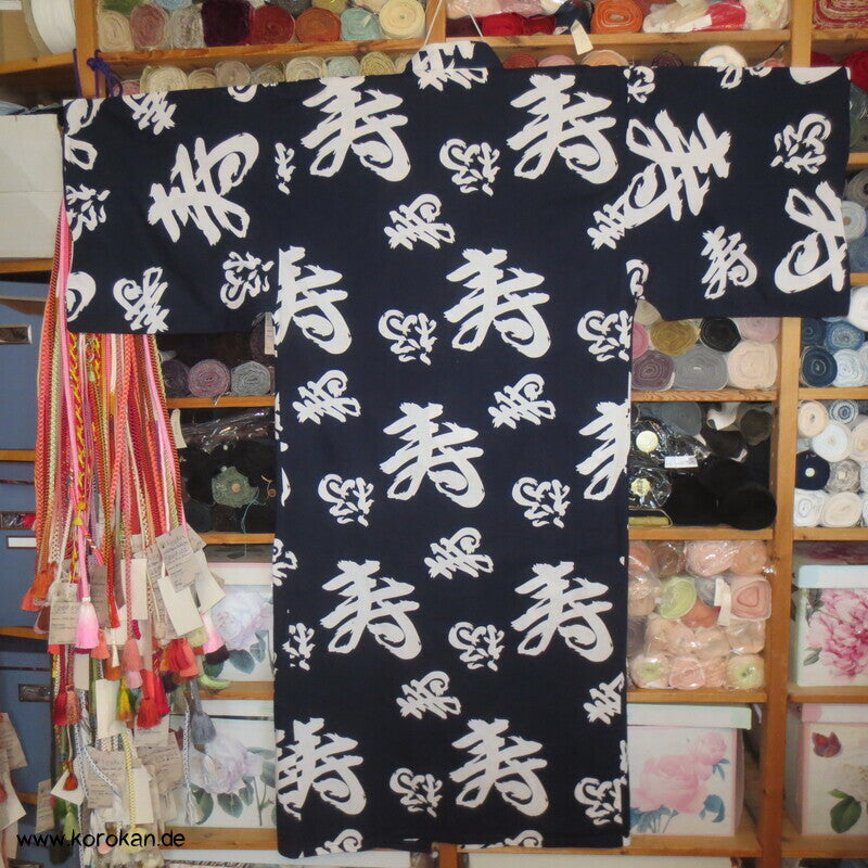 Yukata / Nemaki Schlaf Baumwoll Kimono, Kanji auf dunkelblau