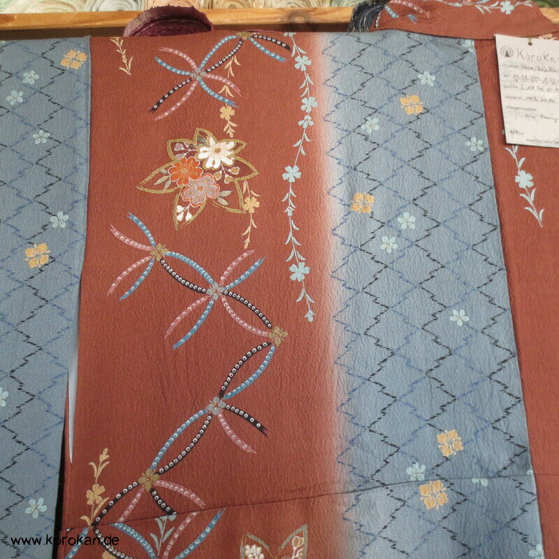 Yamato gemusterte Streifen Seidencrepe Komon Kimono