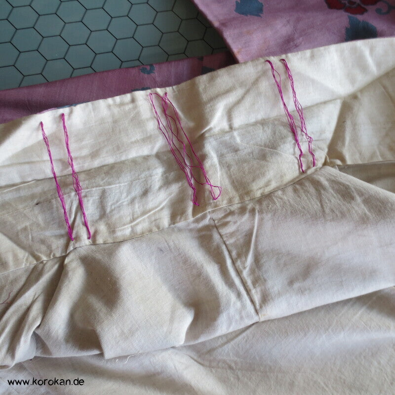 Blüten, Arabesken Meisen Druck Seiden Kimono