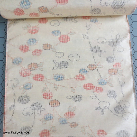 Früchte am Zweig Kasuri Tsumugi Kimono Seide