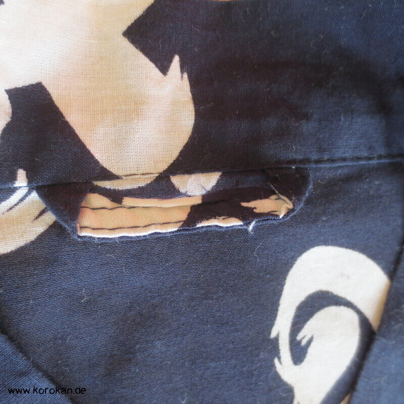 Yukata / Nemaki Schlaf Baumwoll Kimono, Kanji auf dunkelblau