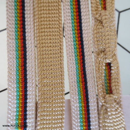 regenbogen auf beige Obijime, geflochten