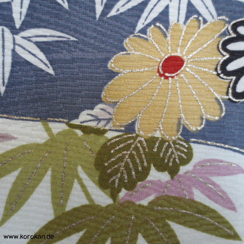 Fluss mit Blüten Homongi / Chu Furisode