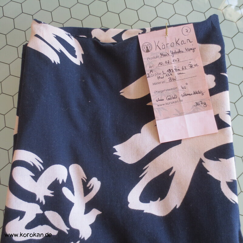 Yukata / Nemaki Schlaf Baumwoll Kimono, Kanji auf dunkelblau